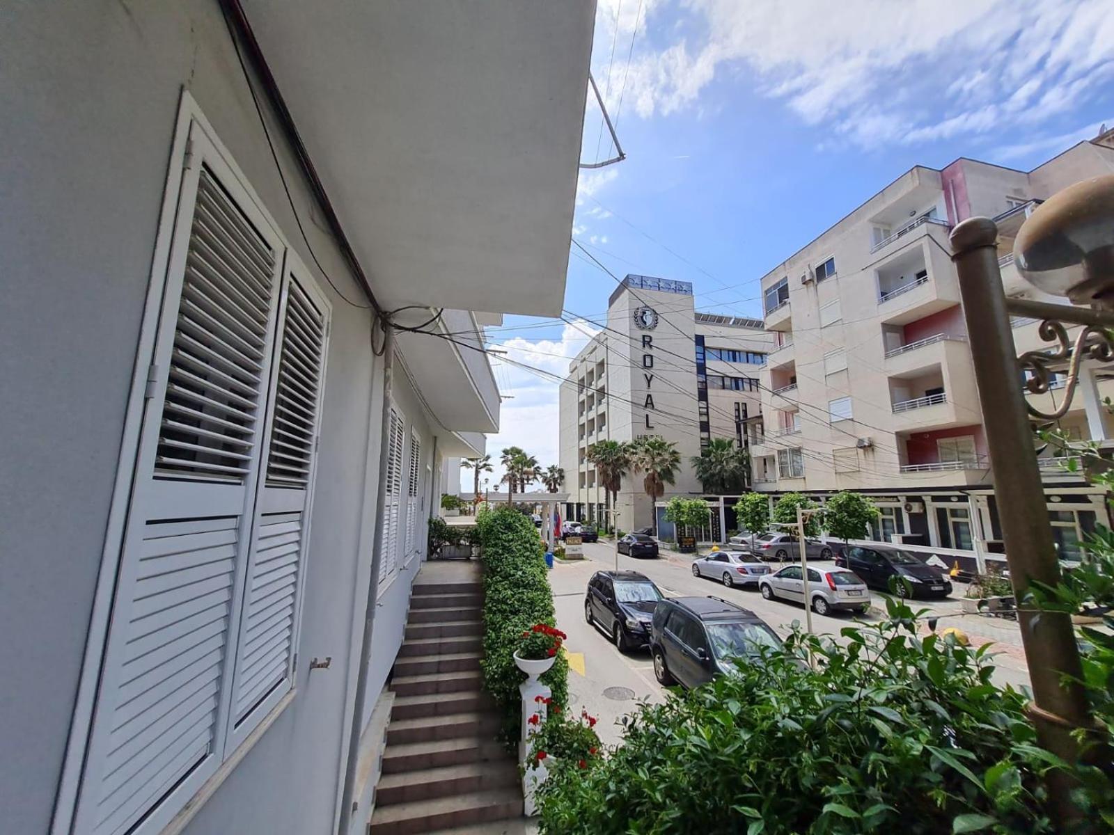 Sara-El Seaside Apartment Durrës Exterior foto